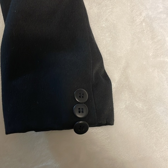 Boys double breasted black blazer, size 11. - Picture 5 of 9